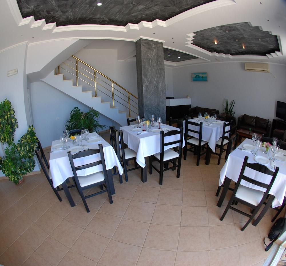 Villa Doka Sarandë 外观 照片