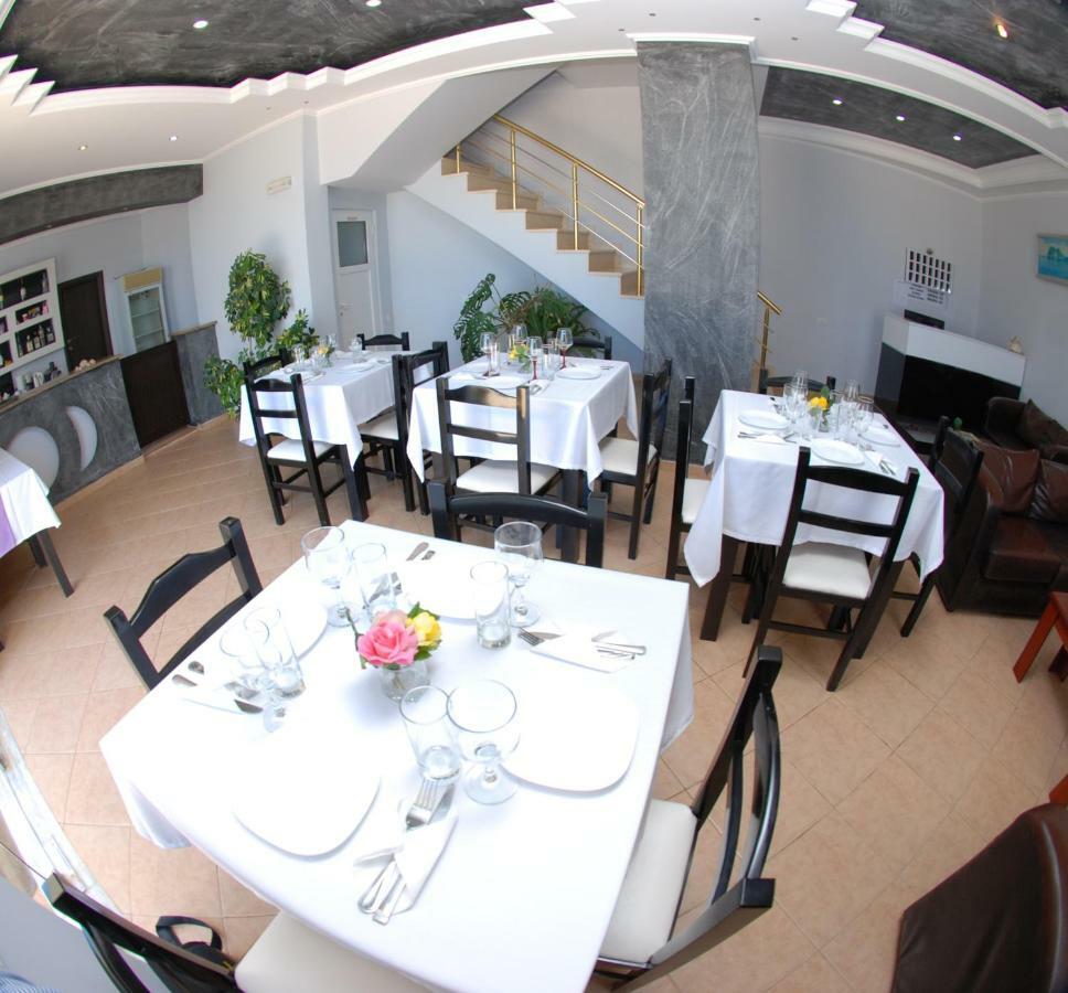 Villa Doka Sarandë 外观 照片