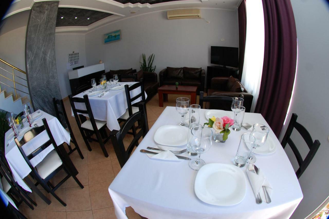 Villa Doka Sarandë 外观 照片