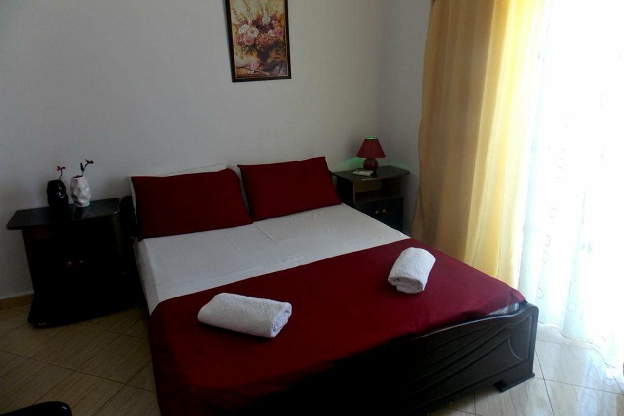 Villa Doka Sarandë 外观 照片